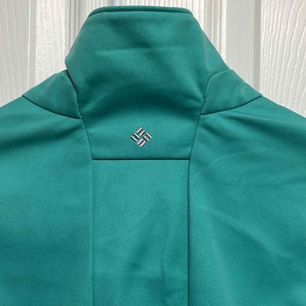 Columbia Wind Block Softshell Jacket - Picture 9 of 10